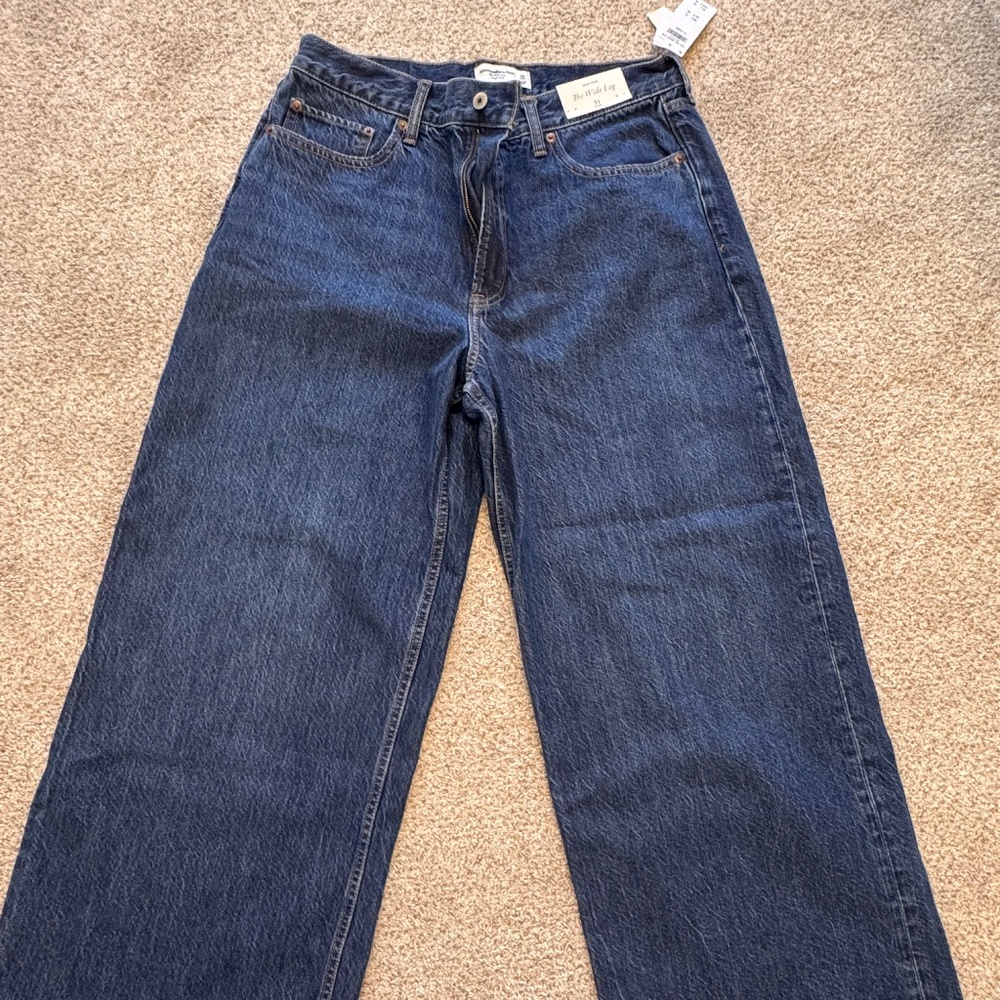 Abercrombie & Fitch High Rise Wide Leg Jeans